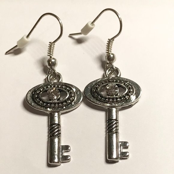 Key Earrings Silver Tone Plated Crystal Padlock Lock Steampunk Vintage Style - Picture 4 of 9